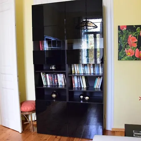 Beachfront Neoclassical Vakantiehuis