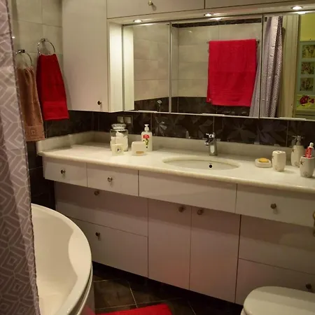 Beachfront Neoclassical Vakantiehuis