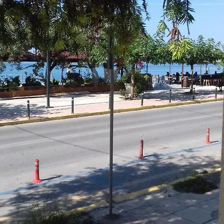 Beachfront Neoclassical Holiday home