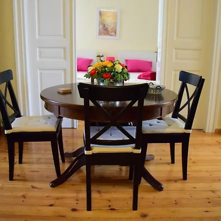 Beachfront Neoclassical Дом отдыха Каламата